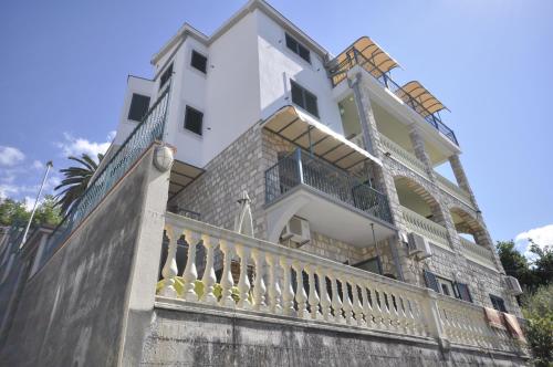 Garni Hotel Bokeška Noć - image 2