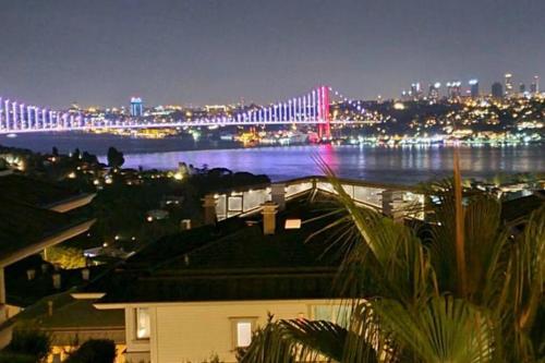 Full Bosphorus view new 3 bedroom apartment beside Çamlıktepe Park in famous Uskudar on the Asian side of Istanbul - Location saisonnière - Istanbul