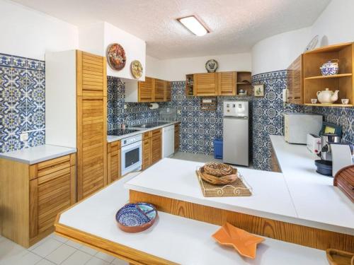 lovely 4 bedroom country villa AC and private pool yet just 800m from the nearest beach - image 7