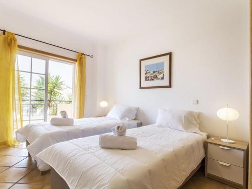 Villa Tucan great 4 bedroom house Heated Pool Short Walk to Porto Do Mos - image 13