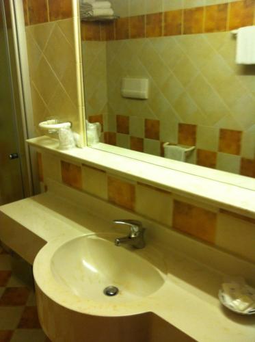 Piccolo Hotel Sciliar - image 2
