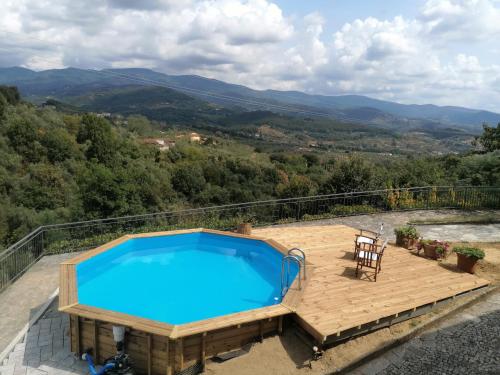Casina in pietra in Sarripoli