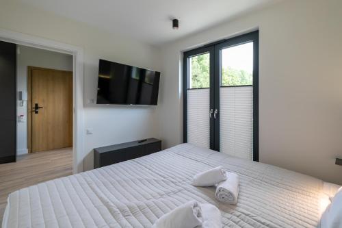 One-Bedroom Apartment image 10