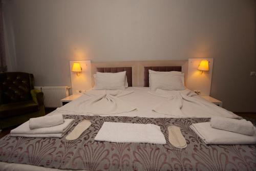 SRF Hotel - image 11