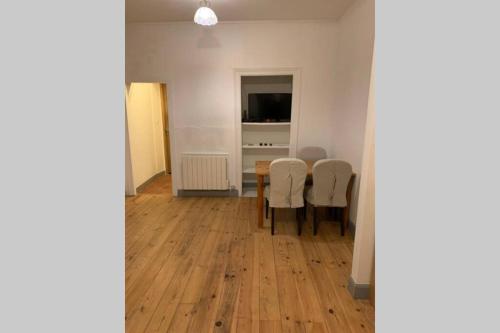 Appartement entre Paris et CDG in Екен