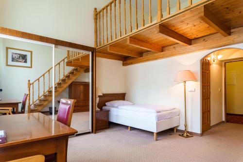 Spa Hotel Anglický Dvůr (Spa Hotel Anglicky Dvur) in 卡羅維瓦立