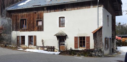 Chalet montagne 11 p Grand Massif 100 m télécabine