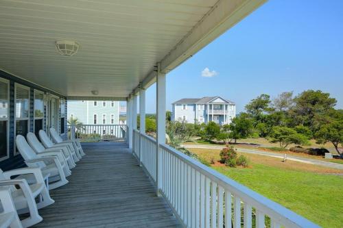 Long Grass in Holden Beach (NC)