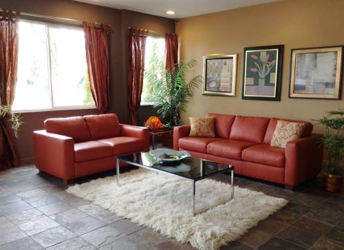 Vestíbulo, Court Plaza Inn & Suites of Mackinaw in Mackinaw City (MI)