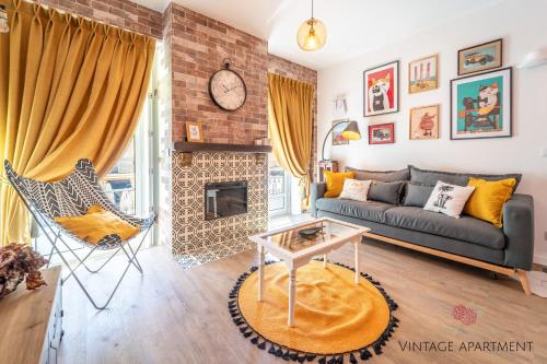 7 Styles Apartments by Raspberry Cascade 2