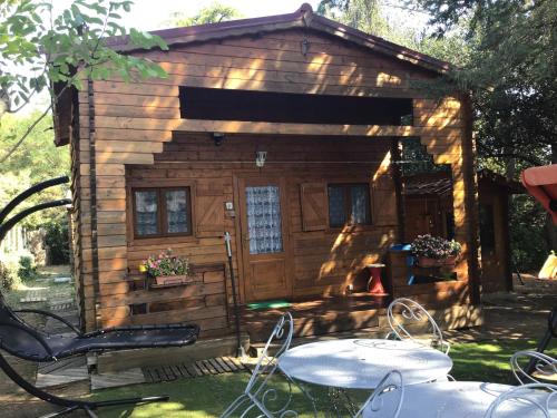 Chalet Gite chambre d'hôte Aiguèze