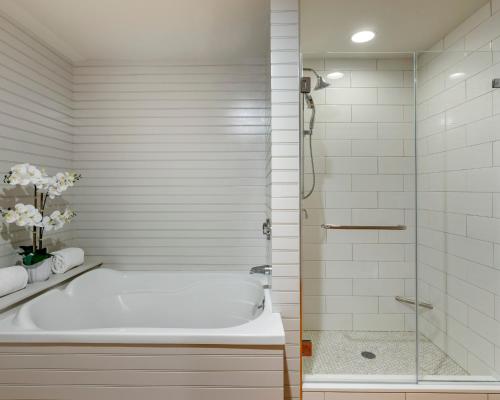 Mill Falls Resort Collection at the Lake Mill Falls Resort Collection at the Lake