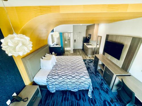 Palace Inn Blue Houston East Beltway 8 - image 10