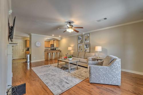 Charming Springdale Townhome about 5 Mi to Dtwn!