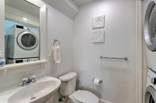 Home with Community Pool Near Seagrove Beach! - image 8
