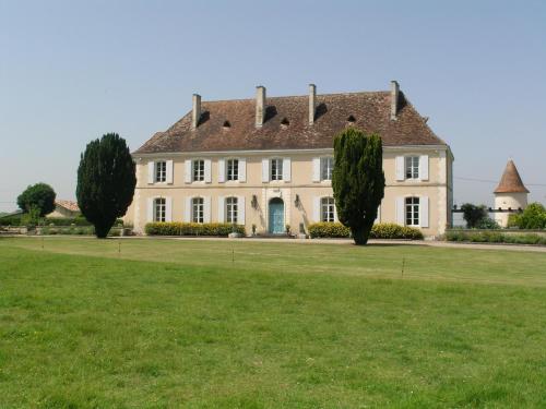 B&B Cherval - Château du Bourbet - Bed and Breakfast Cherval