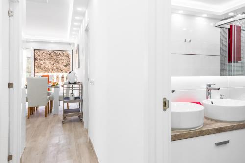 3c WHITE PENTHOUSE WIFI,POOL,TENNIS Y PADEL FREE