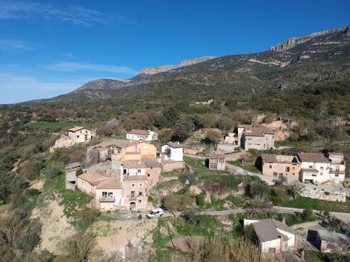  Casa Sisco. Grans vistes al Montsec i pantà de Camarasa in Ager
