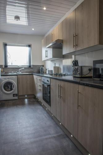 Waterfront luxury apartment in Кінгхорн