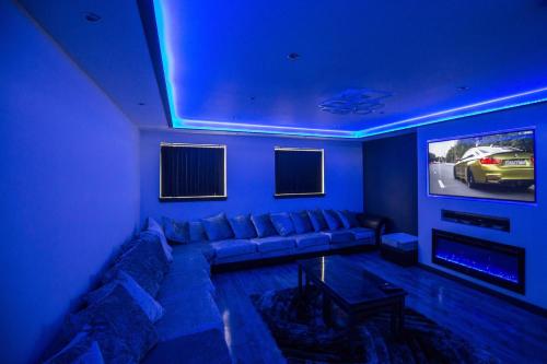 Waterfront luxury apartment in Кінгхорн