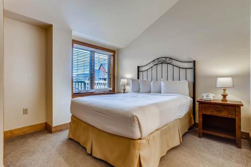 Newly renovated 2br Red Hawk Lodge 2301- Kids Ski Free! townhouse - image 10