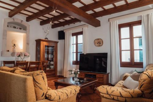 Four-Bedroom House image 9