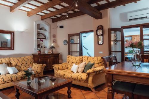 Four-Bedroom House image 5