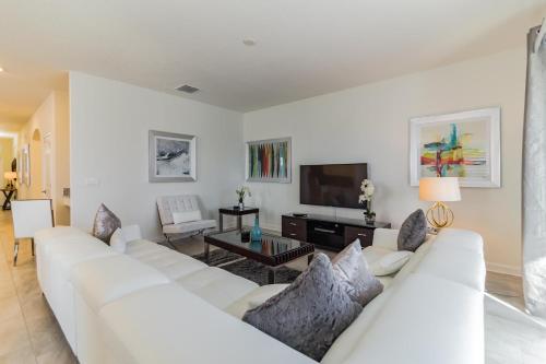 1559FD - The Retreat at ChampionsGate - main image