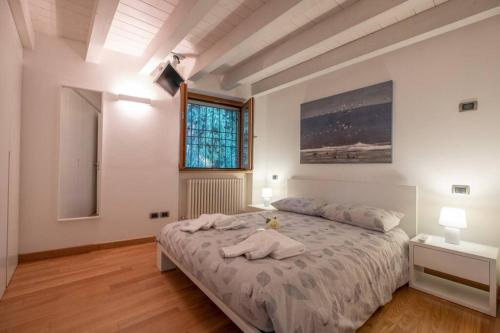 Happy Guest Apartments - Lake & Style in Riva Di Solto
