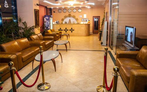 Hotel Sir Orhideea - image 9