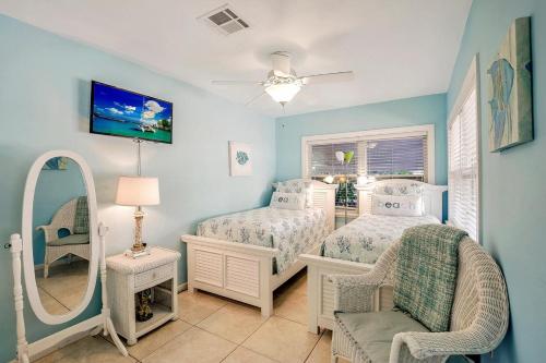 Bay Breeze Bungalow