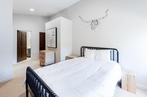 Mountain Air Abode - image 6