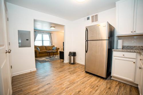 Modern North Gulch Apartment - image 8