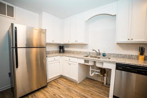 Modern North Gulch Apartment - image 11