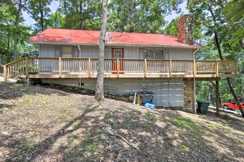 Home with Mtn View Deck and Clubhouse Access! - image 5