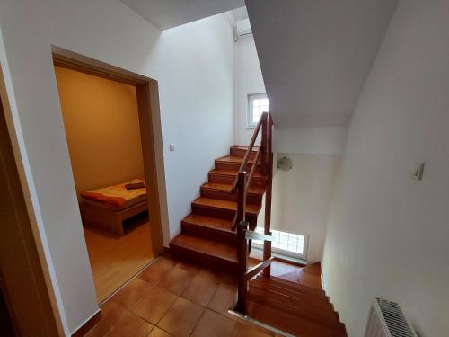 Semiramis Apartman - image 2