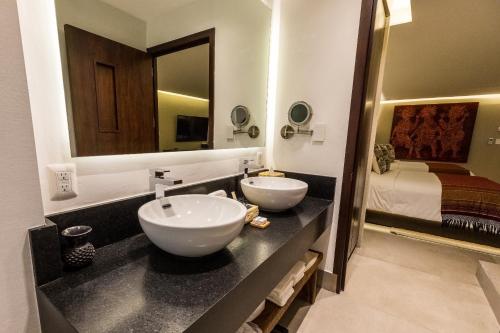 316644937 Casa Naila Hotel Boutique