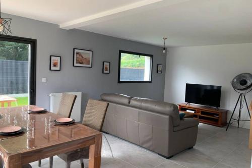 MAISON LUMINEUSE 4 CHAMBRES-GUIDEL-À 5KM DE LA MER gîte à louer Sainte-Marguerite