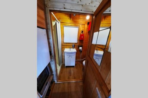 Autarkes Tiny House mit Rheinblick