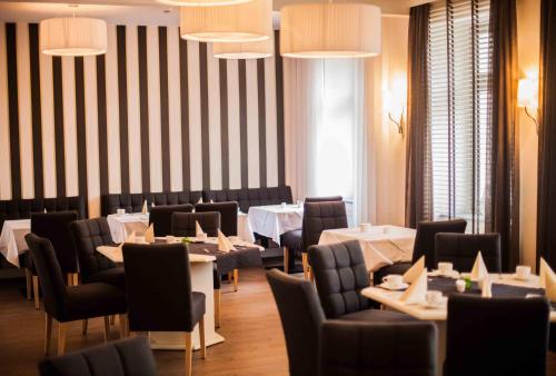 Restaurant, Hotel Via Regia - VIAs-Hotels in Sudstadt