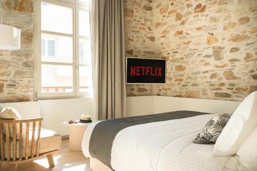 1 queen bed