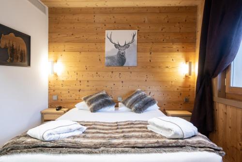 2 twin beds