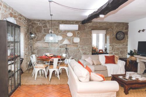 Casa da Nogueira in Almeida