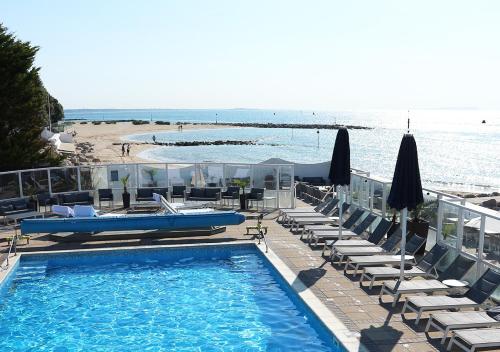 Haven Hotel - image 7