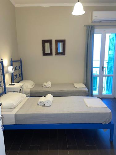 AEGEAN VIEW SEASIDE ROOMS AND STUDIOS KEA