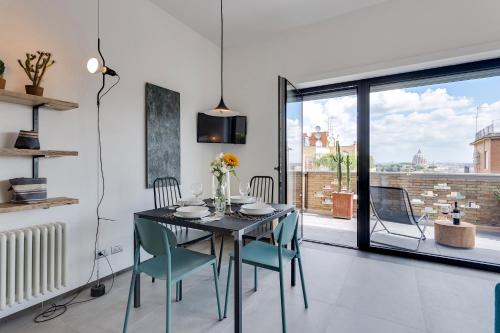 Rome as you feel - Vatican Terrace Apartments with View 4