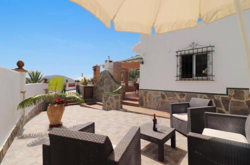 Balcony/terrace, Villa el Barco Spainsunrentals 1200 in Maro