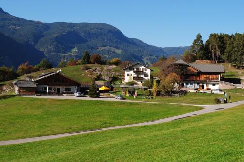 B&B Gasthaus Lieg - Accommodation - Kastelruth / Castelrotto