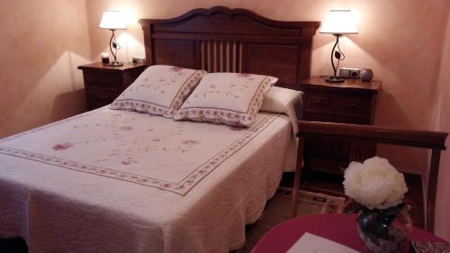 Double Room image 1