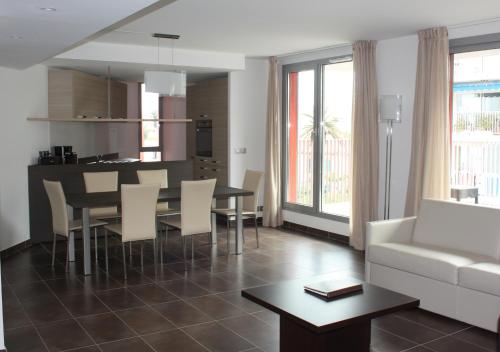 Royal Antibes - Luxury Hotel Résidence Beach & Spa - image 2